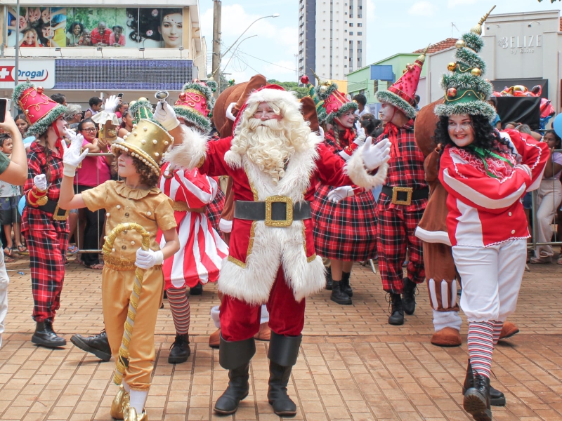 Notícia: Papai Noel da ACIS encanta crianças e adultos em Sertãozinho